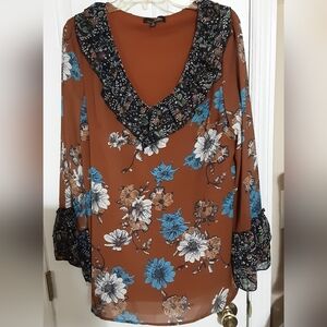 Suzanne Betro Beautiful Top With Ruffled Sleeves Brown Blue N.W.O.T.